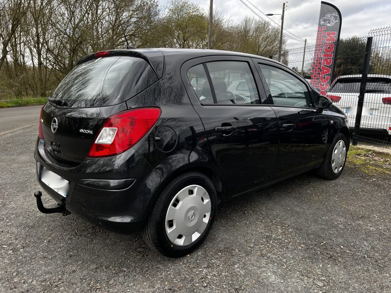 OPEL CORSA E 2014