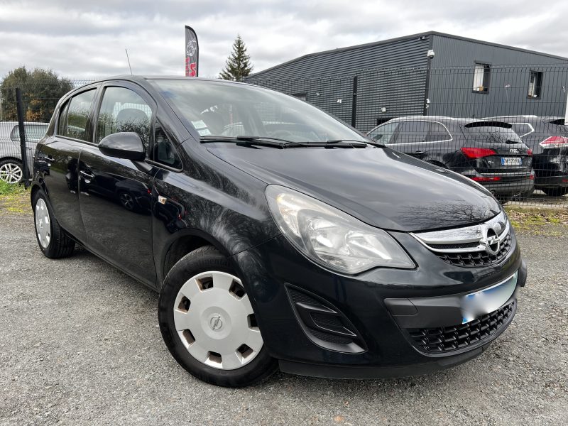 OPEL CORSA E 2014