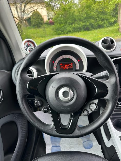 SMART Fortwo Electric drive 60 kW electric drive pure 2019 - 19295 KM