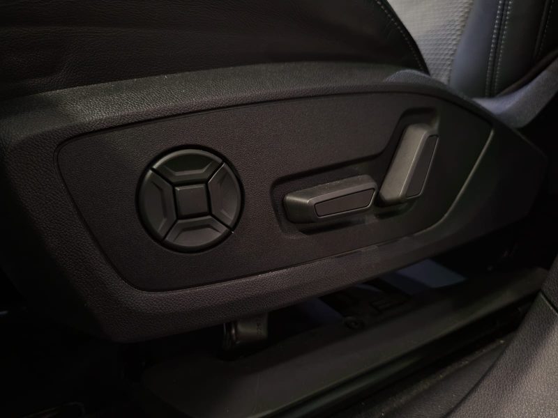 AUDI Q3 Sportback 35 TDI 150cv S LINE TOIT OUVRANT / APPLE CARPLAY / VIRTUAL COCKPIT / SUIVI AUDI