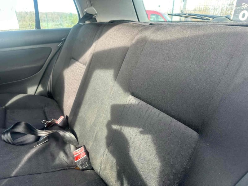 VOLKSWAGEN GOLF IV 2003