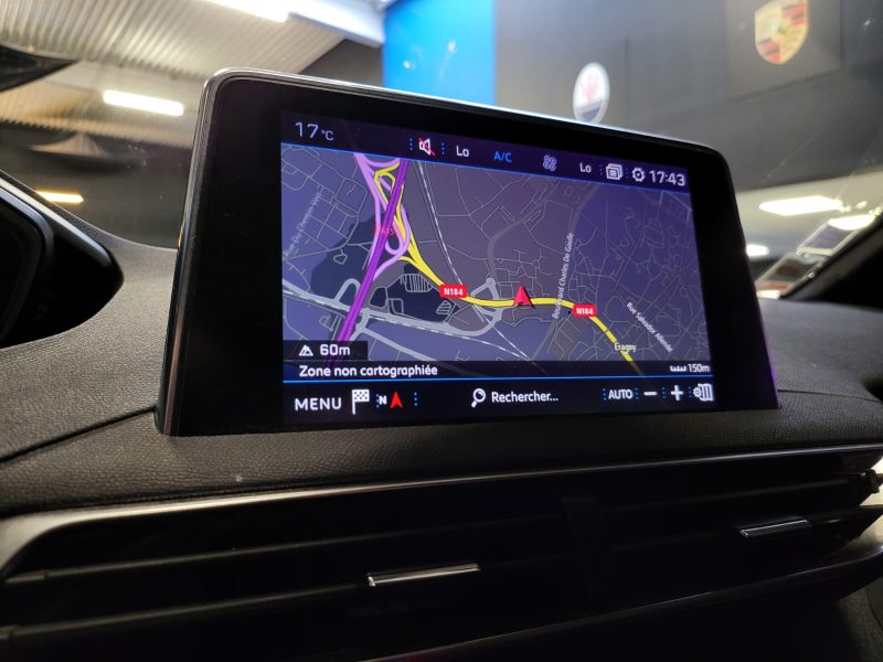 PEUGEOT 3008 2.0 BLUE HDI 150 GT LINE I-COCKPIT / APPLE CARPLAY / TOIT OUVRANT / SUIVI PEUGEOT