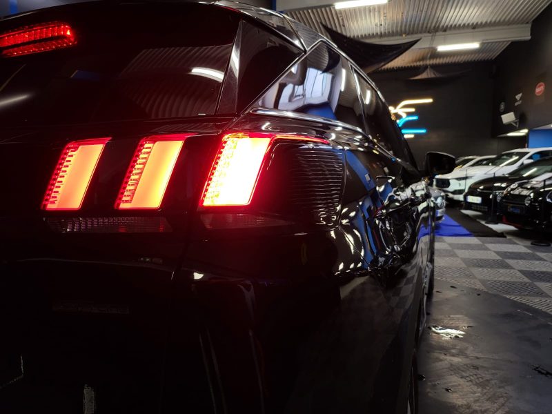 PEUGEOT 3008 2.0 BLUE HDI 150 GT LINE I-COCKPIT / APPLE CARPLAY / TOIT OUVRANT / SUIVI PEUGEOT