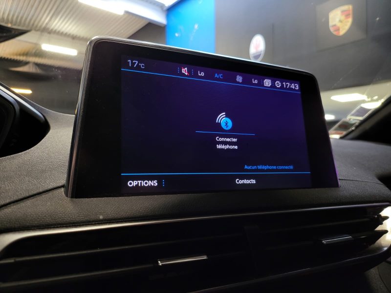 PEUGEOT 3008 2.0 BLUE HDI 150 GT LINE I-COCKPIT / APPLE CARPLAY / TOIT OUVRANT / SUIVI PEUGEOT