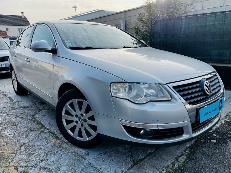 VOLKSWAGEN PASSAT  2005