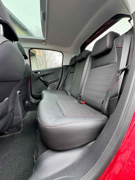 PEUGEOT 208 1.2 puretech 110ch GT LINE 