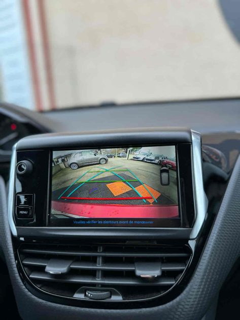 PEUGEOT 208 1.2 puretech 110ch GT LINE 