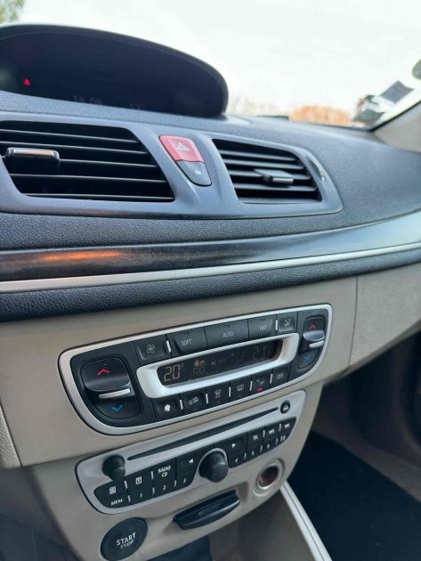 RENAULT Megane III 1.5 Dci 110 privilège