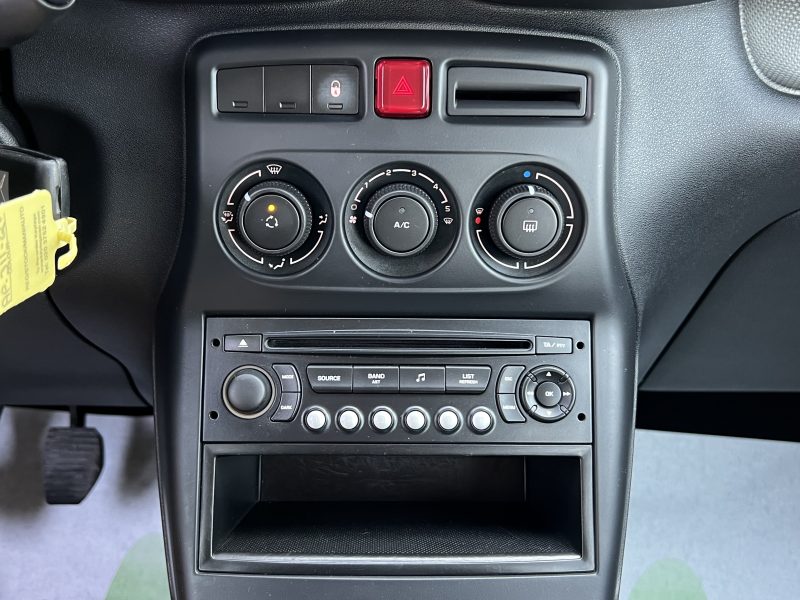 CITROEN C3 PICASSO 1.4 VTI 95 Cv PREMIERE MAIN / CLIMATISATION - GARANTIE 1 AN