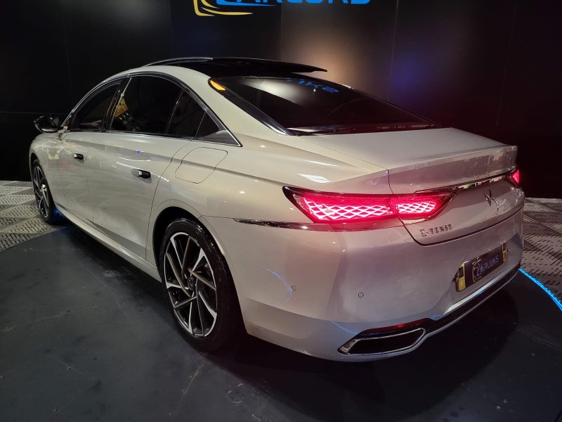 DS DS9 E-Tense Hybrid 225/181cv Opéra BVA / CARPLAY/SIEGES CHAUFFANT-MASSANT AV-AR/SIEGES VENTILES