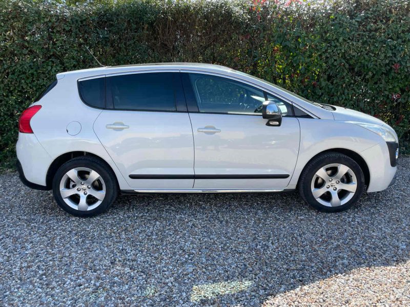 PEUGEOT 3008 Monospace 2011 1.6 HDi 112cv