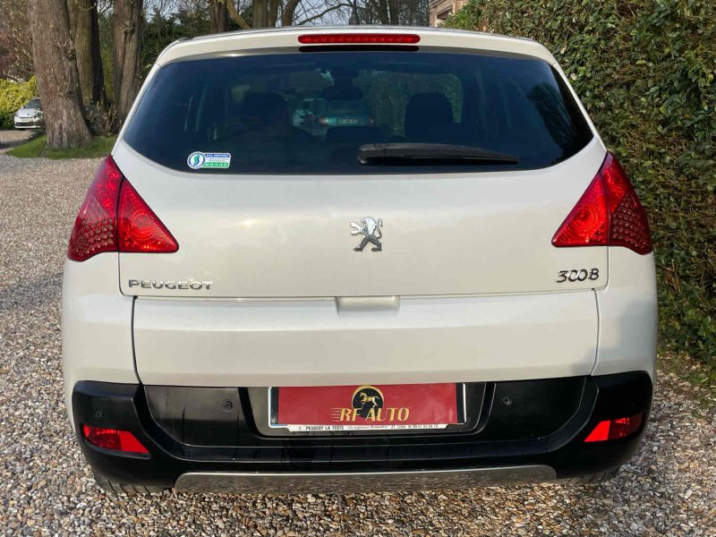 PEUGEOT 3008 Monospace 2011 1.6 HDi 112cv