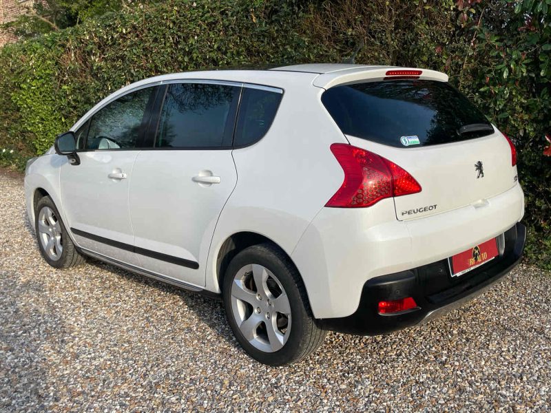PEUGEOT 3008 Monospace 2011 1.6 HDi 112cv