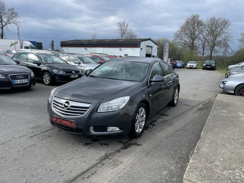 OPEL INSIGNIA 2010
