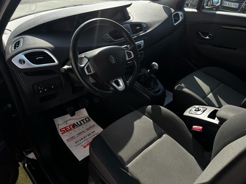 RENAULT SCENIC III 2012