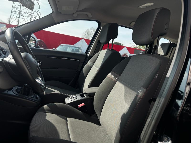 RENAULT SCENIC III 2012