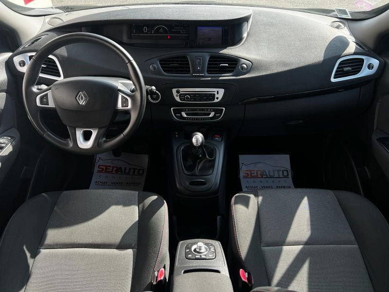 RENAULT SCENIC III 2012