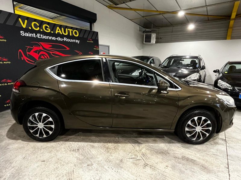 CITROEN DS4 2012