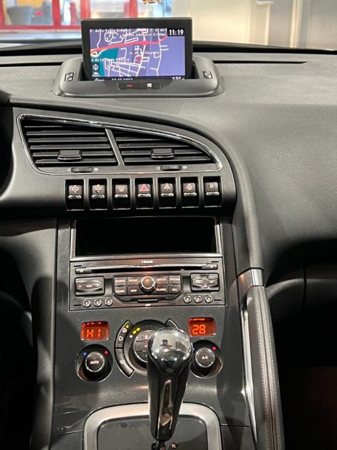 PEUGEOT 3008 Monospace 2011