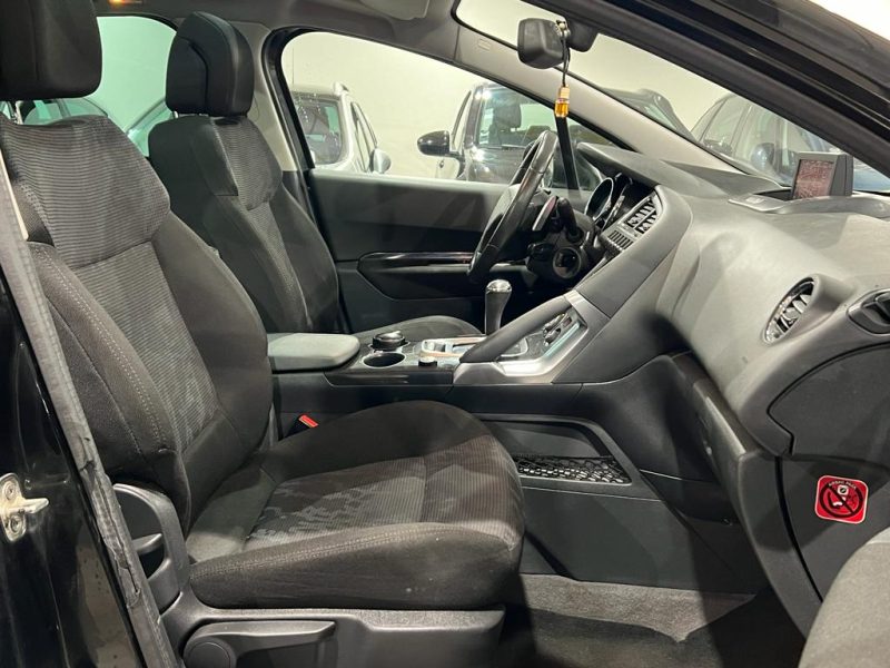 PEUGEOT 3008 Monospace 2011