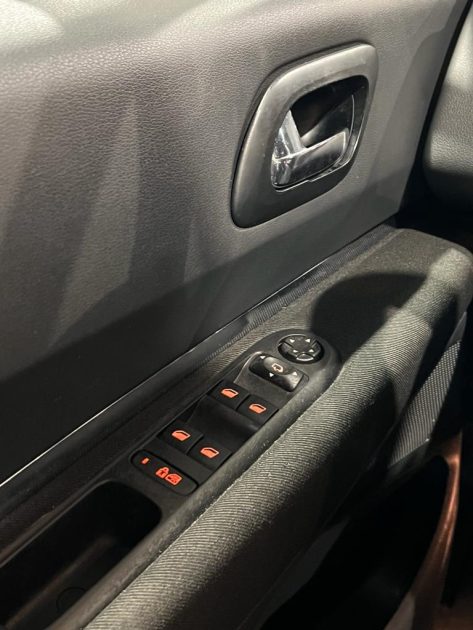 PEUGEOT 3008 Monospace 2011