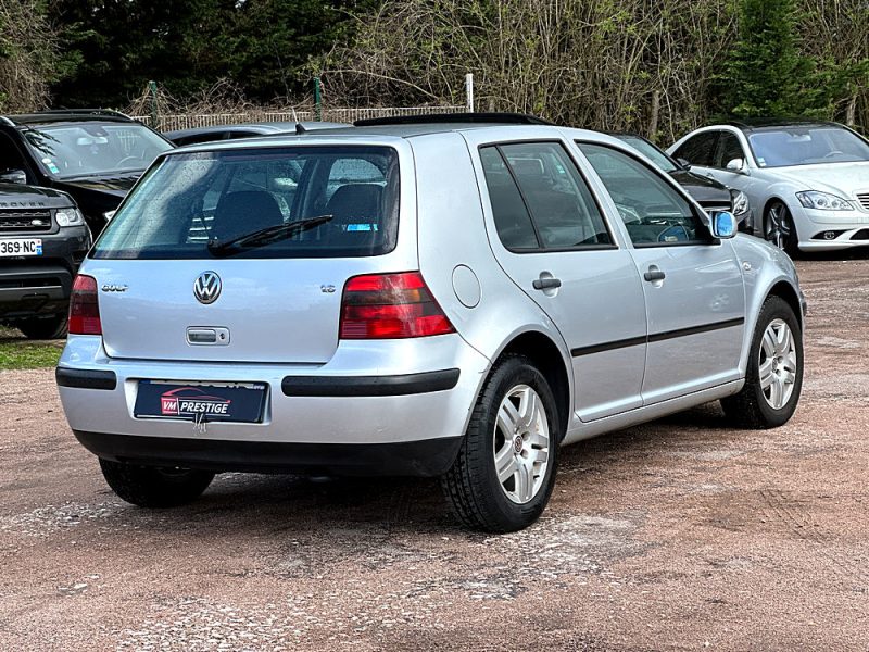 VOLKSWAGEN GOLF 4 2001