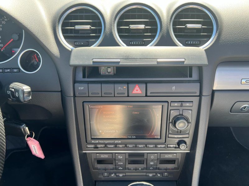 AUDI A4 Cabriolet 3.2 FSI V6 Quattro Sline 255cv (GPL)