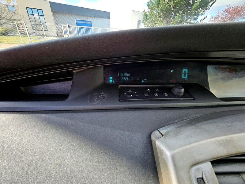 RENAULT SCÉNIC II 2005