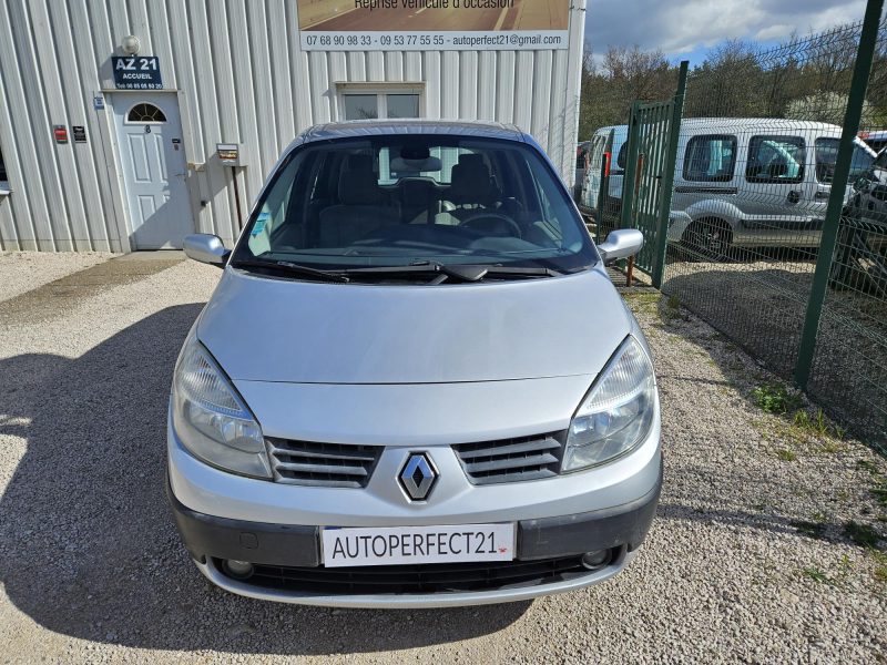 RENAULT SCÉNIC II 2005