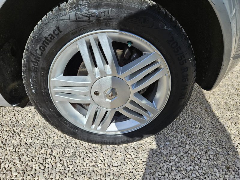 RENAULT SCÉNIC II 2005