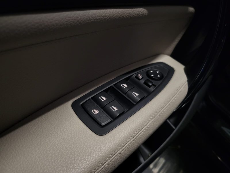 BMW SERIE 1 120D F20 XDRIVE SPORT BA 190CV TOIT OUVRANT/ H&K / SIEGE ELECTRIQUE MEMOIRE