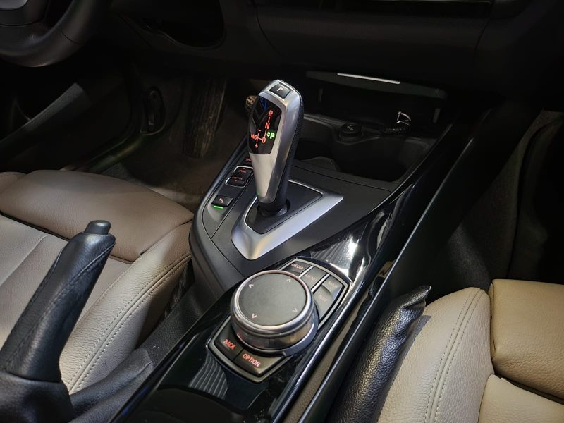 BMW SERIE 1 120D F20 XDRIVE SPORT BA 190CV TOIT OUVRANT/ H&K / SIEGE ELECTRIQUE MEMOIRE