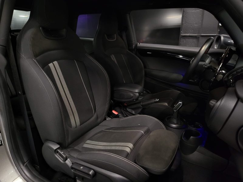 MINI COOPER S 2.0 i 192cv PACK JCW / CARPLAY+PARK ASSIST+CAMÉRA DE RECUL+ENTRETIEN COMPLET MINI+ KEY