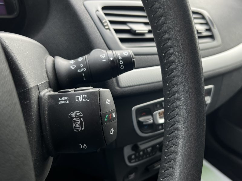 RENAULT MEGANE 3 III ESTATE 1.4 TCE 130 1ERE MAIN 57 800 Kms GPS BLUETOOTH CRIT AIR 1 Garantie 1 an