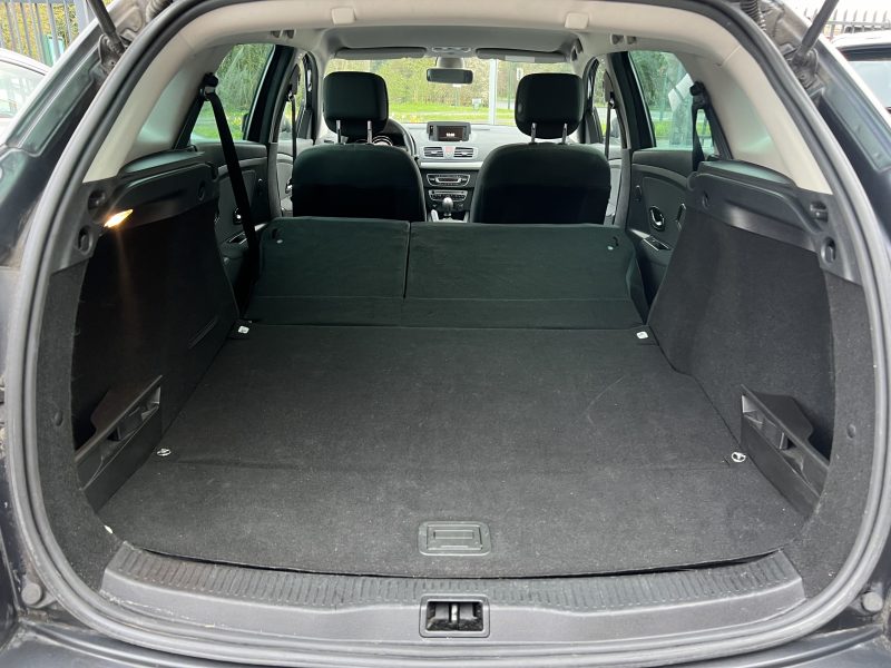 RENAULT MEGANE 3 III ESTATE 1.4 TCE 130 1ERE MAIN 57 800 Kms GPS BLUETOOTH CRIT AIR 1 Garantie 1 an