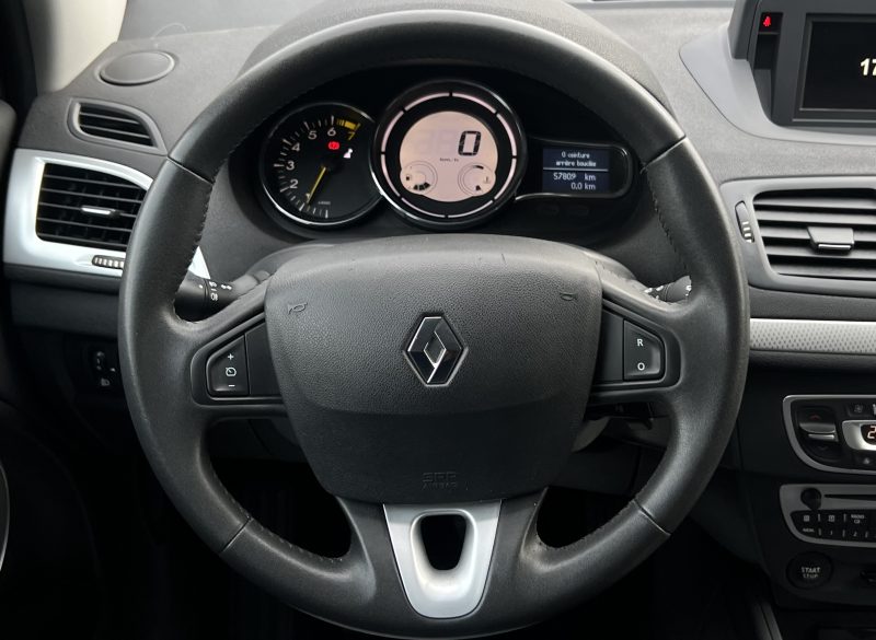 RENAULT MEGANE 3 III ESTATE 1.4 TCE 130 1ERE MAIN 57 800 Kms GPS BLUETOOTH CRIT AIR 1 Garantie 1 an