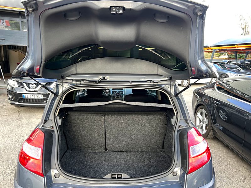 RENAULT MEGANE 2 II PHASE 2 L EQUIPE 1.5 DCI 105 Cv PREMIERE MAIN / 36 400 Kms - GARANTIE 1 AN