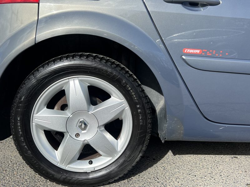 RENAULT MEGANE 2 II PHASE 2 L EQUIPE 1.5 DCI 105 Cv PREMIERE MAIN / 36 400 Kms - GARANTIE 1 AN