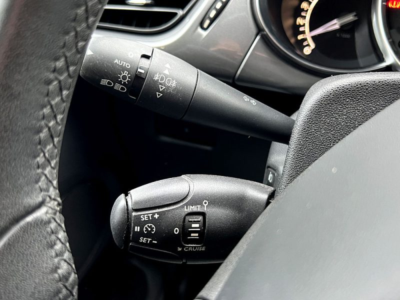 CITROEN DS3 SO CHIC 1.2 VTI 82 Cv 28 800 Kms / GPS BLUETOOTH CRIT AIR 1 - GARANTIE 1 AN