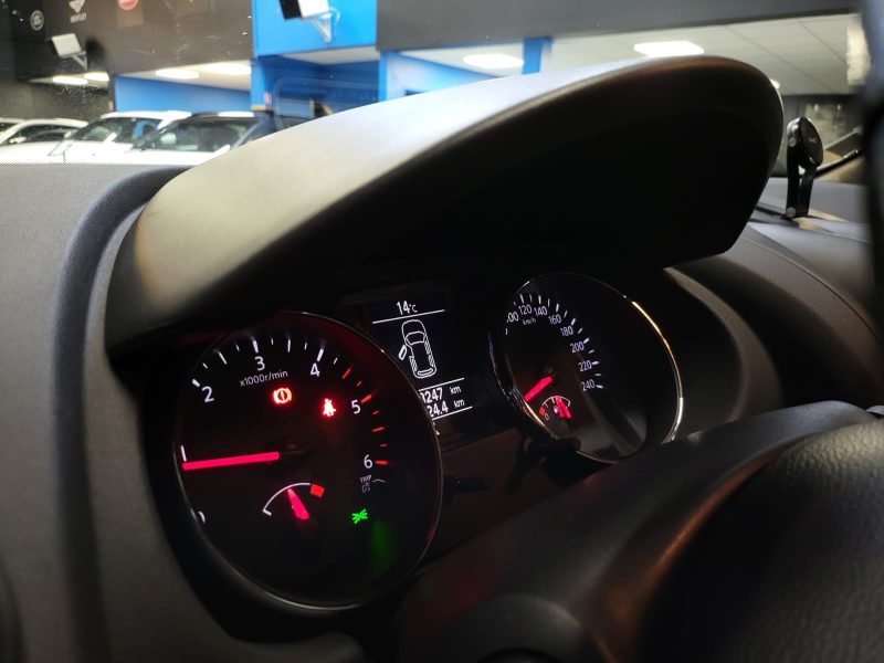 NISSAN QASHQAI 1.6 DCI 16V 2WD 130cv BVM6 CONNECT / 1ER MAIN / SUIVI COMPLET / TOIT PANO / CAMERA