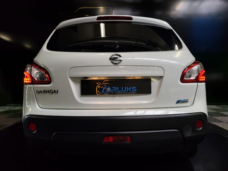 NISSAN QASHQAI 1.6 DCI 16V 2WD 130cv BVM6 CONNECT / 1ER MAIN / SUIVI COMPLET / TOIT PANO / CAMERA