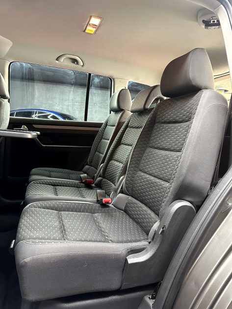 VOLKSWAGEN TOURAN 2007