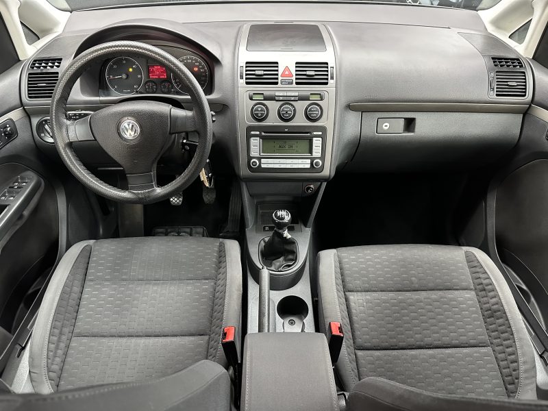 VOLKSWAGEN TOURAN 2007