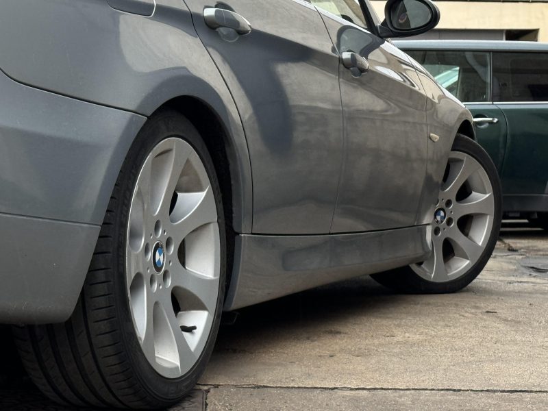 BMW SERIE 3  325i PACK LUXE PAYER EN 4X 