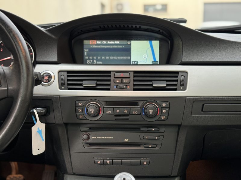 BMW SERIE 3  325i PACK LUXE PAYER EN 4X 