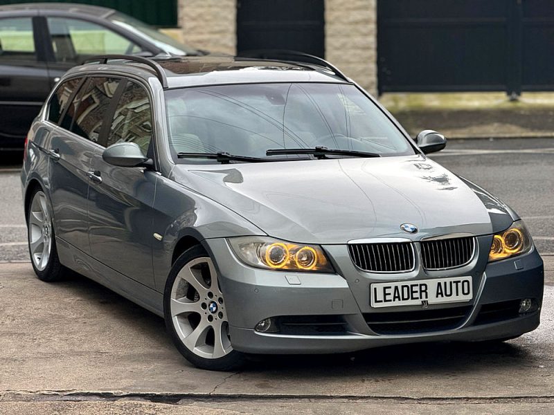 BMW SERIE 3  325i PACK LUXE PAYER EN 4X 