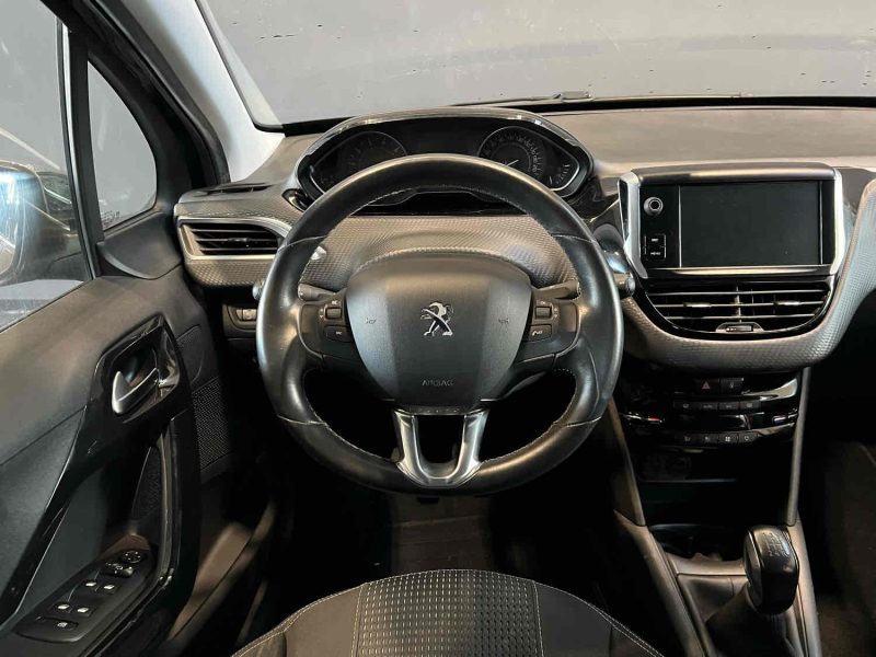 PEUGEOT 208 1.2 THP ALLURE 