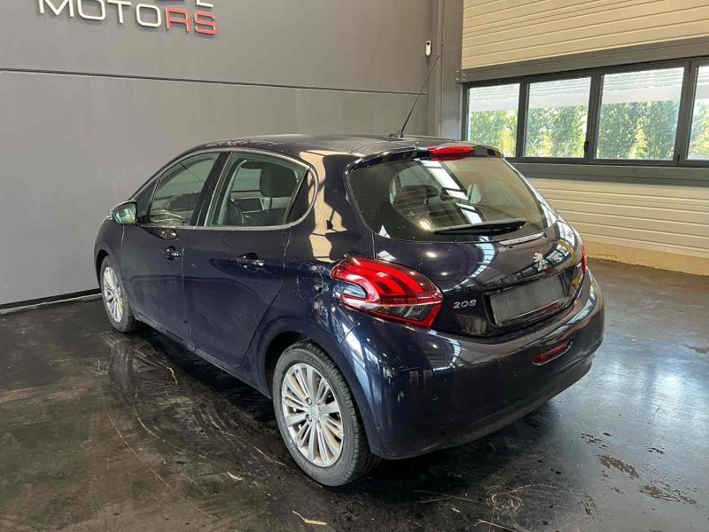 PEUGEOT 208 1.2 THP ALLURE 