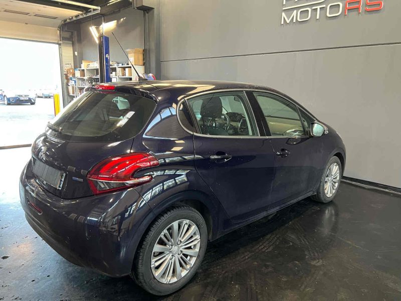 PEUGEOT 208 1.2 THP ALLURE 