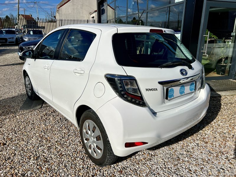 TOYOTA YARIS III DYNAMIC 2013